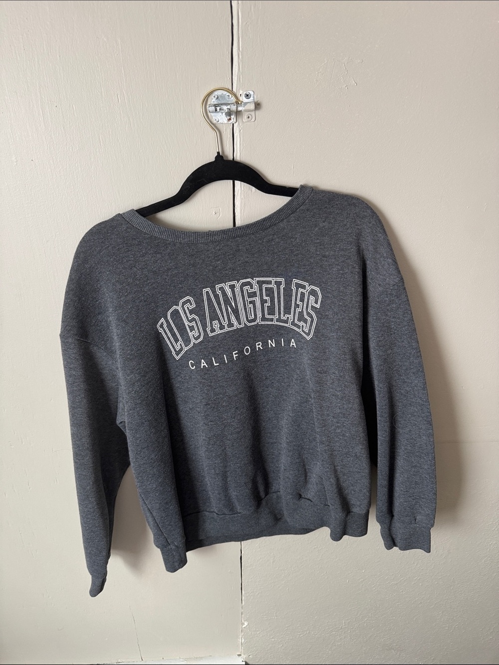 SHEIN Charcoal Gray Los Angeles California Crewneck Sweatshirt